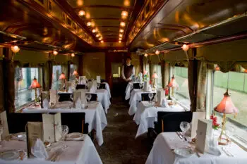 dining-car-of-eastern-and-oriental-express-singap-2026-01-11-09-42-00-utc